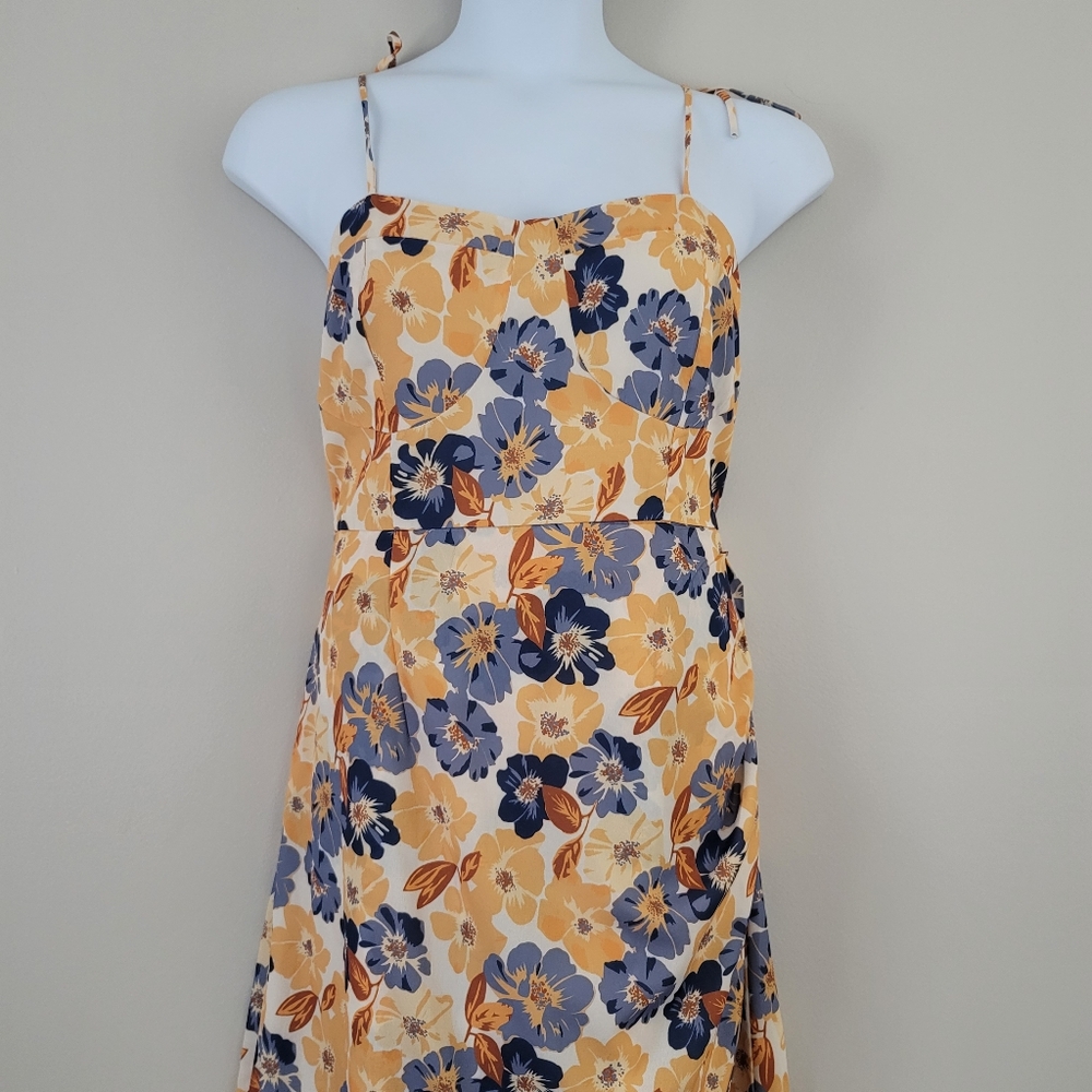Cider Beige Floral Midi Dress - Picture 3 of 7